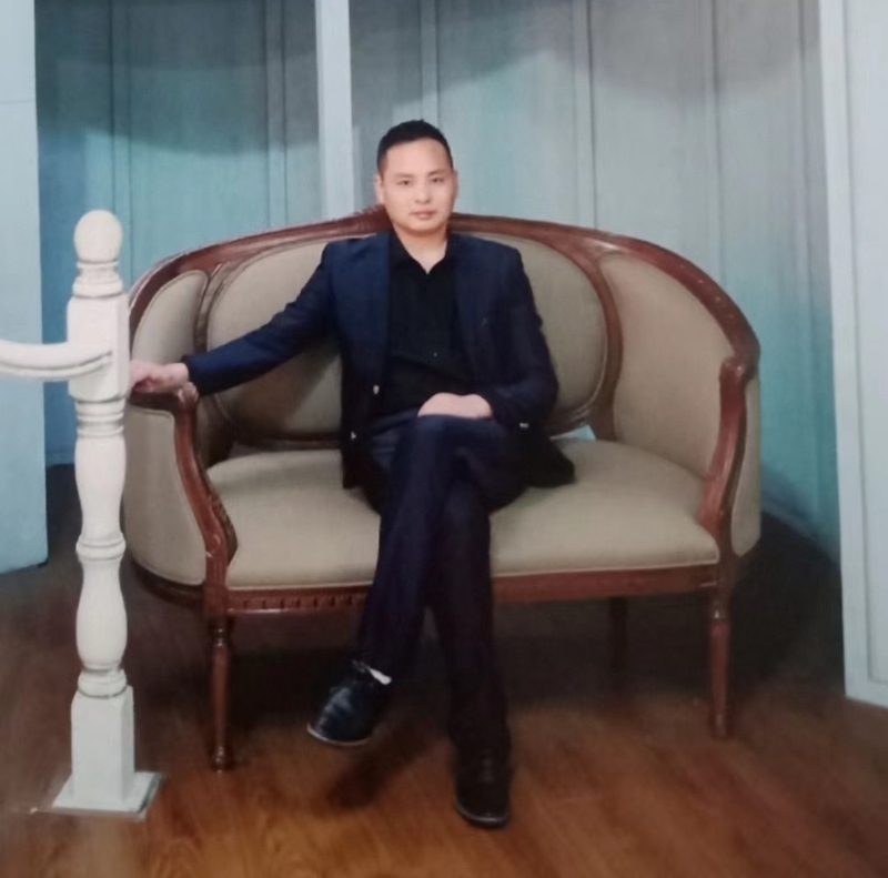龙行天下的第二张照片--许昌相亲服务中心