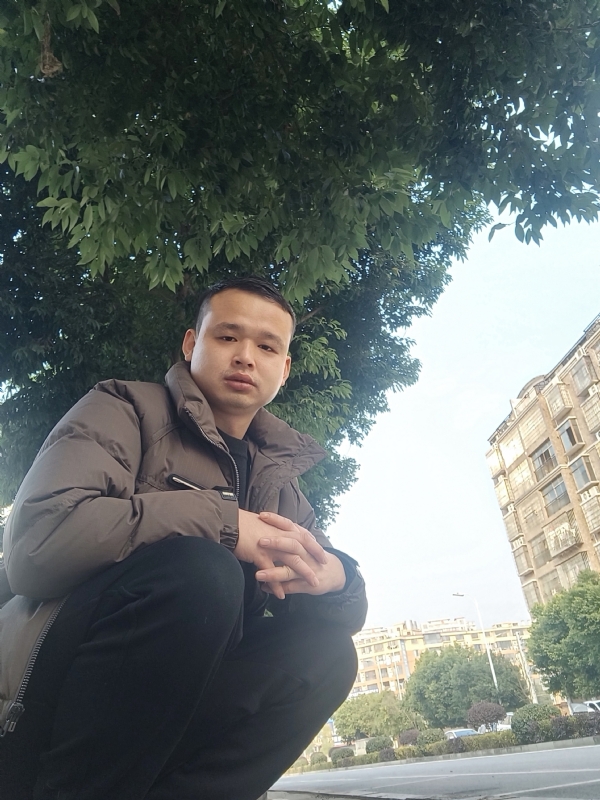 诗和远方的第一张照片--许昌相亲服务中心