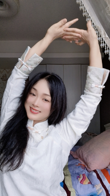 伊伊的第四张照片--许昌相亲服务中心