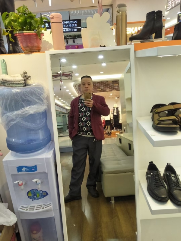 真诚征婚的第四张照片--许昌相亲服务中心