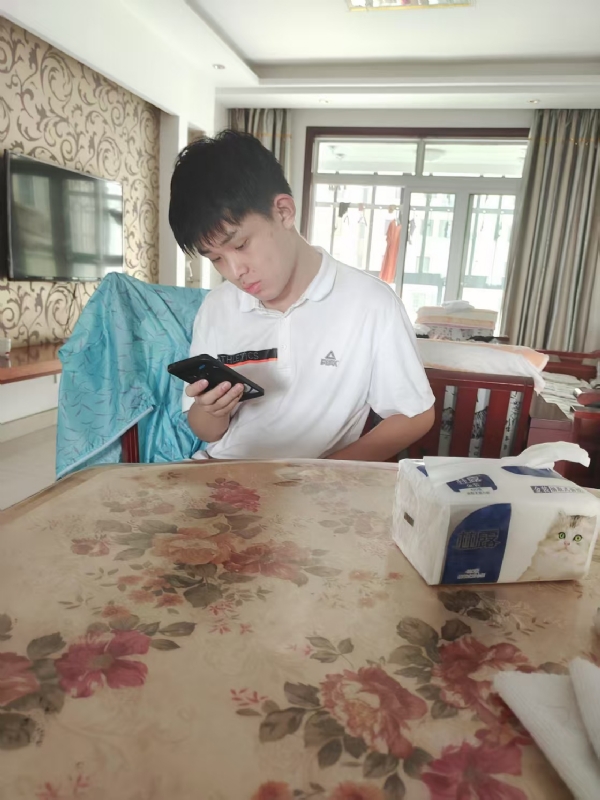 铁在烧的第一张照片--许昌相亲服务中心