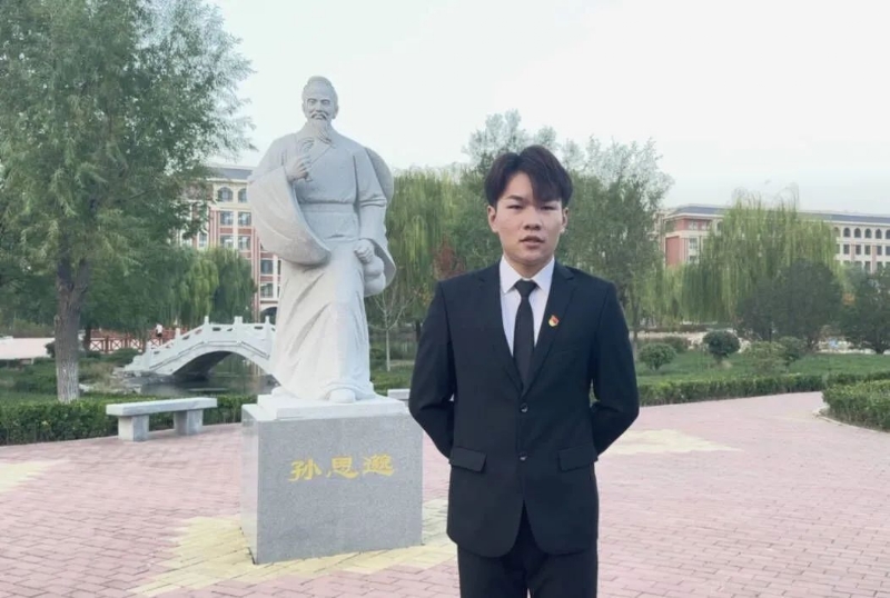 尚明月的第一张照片--许昌相亲服务中心