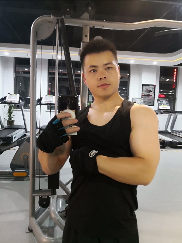 范迪塞尔的第二张照片--许昌相亲服务中心