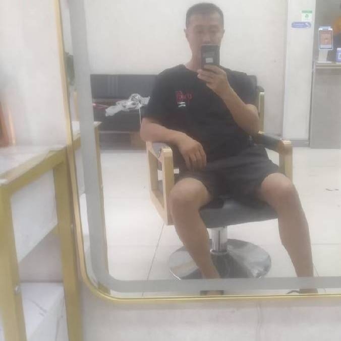 闫杰的第一张照片--许昌相亲服务中心