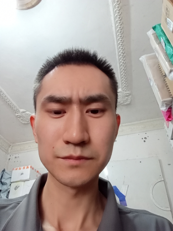 西门吹雪的第一张照片--许昌相亲服务中心