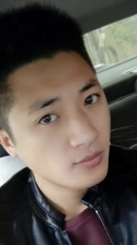 小汤米的第二张照片--许昌相亲服务中心