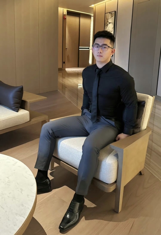 李寒外改英文可家的第一张照片--许昌相亲服务中心