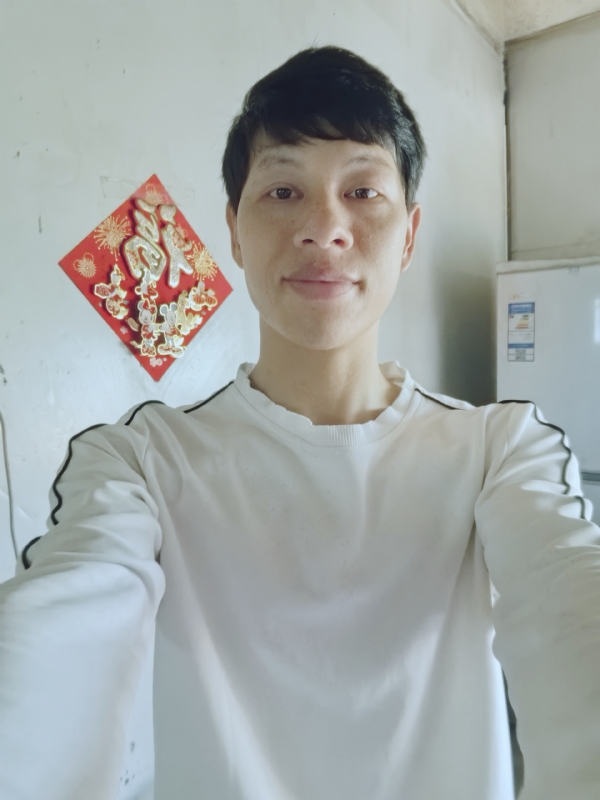 夏风微凉的第一张照片--许昌相亲服务中心