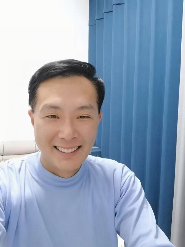 枫叶的第三张照片--许昌相亲服务中心