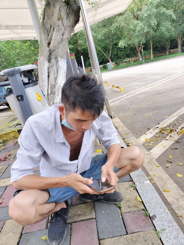 太累了的第一张照片--许昌相亲服务中心