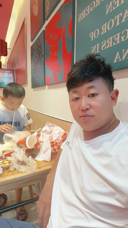 景色宏图的第一张照片--许昌相亲服务中心