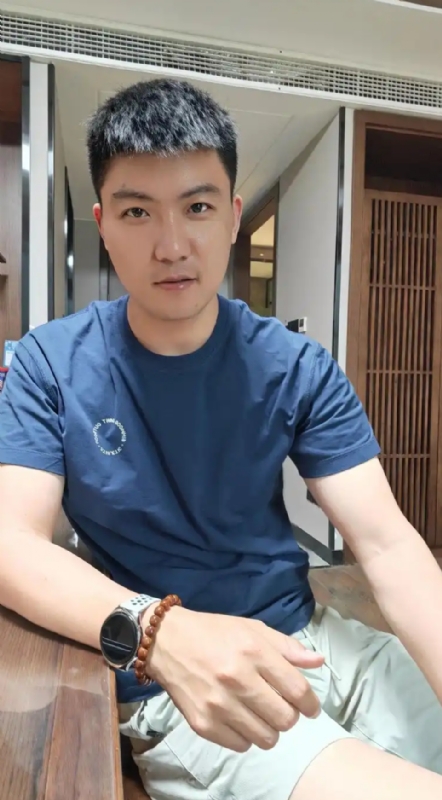 大鹏展翅的第二张照片--许昌相亲服务中心