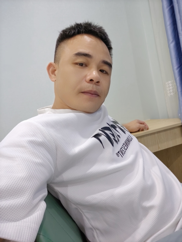 下一站的我的第二张照片--许昌相亲服务中心