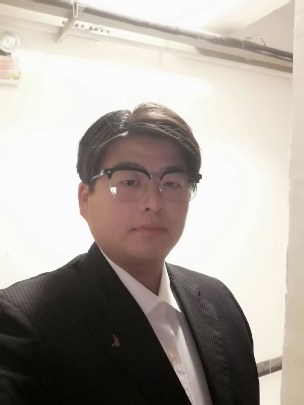 孤独一人的第一张照片--许昌相亲服务中心