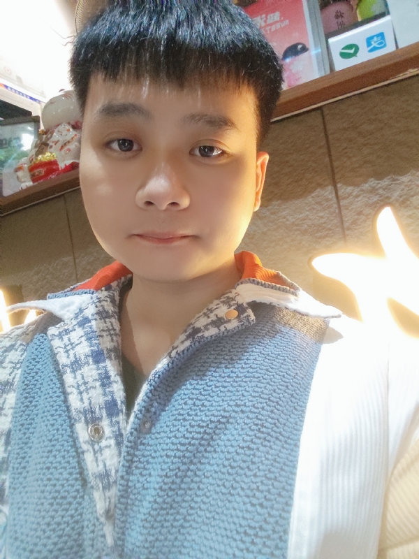 侯侯的第一张照片--许昌相亲服务中心