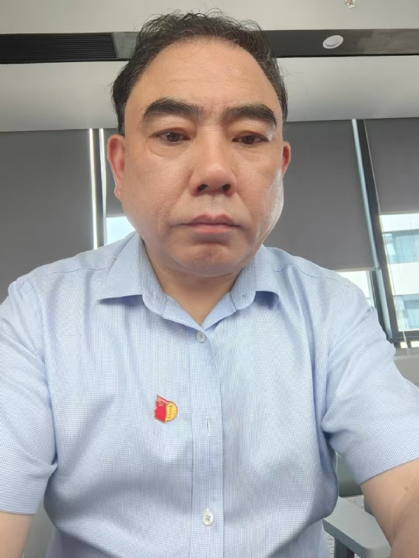 邹先生的第二张照片--许昌相亲服务中心